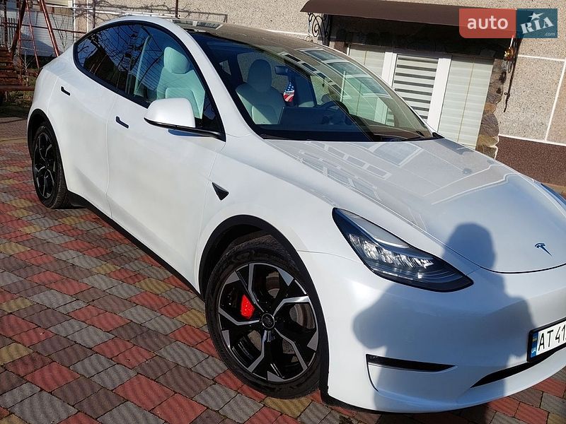 Tesla Model Y 2020