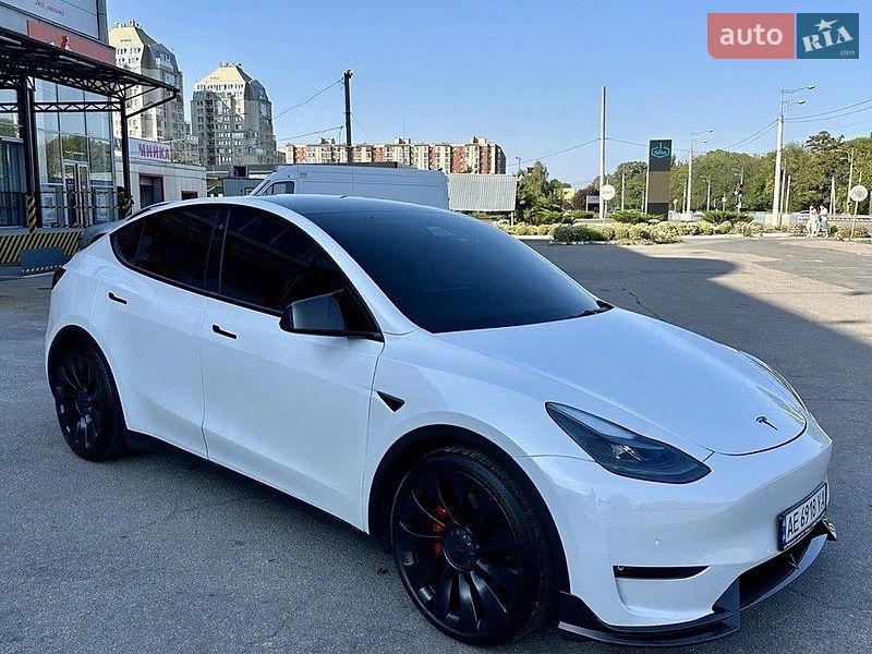 Внедорожник / Кроссовер Tesla Model Y 2022 в Львове