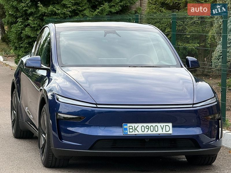 Позашляховик / Кросовер Tesla Model Y 2025 в Рівному фото 26 Позашляховик / Кросовер Tesla Model Y 2025 в Рівному