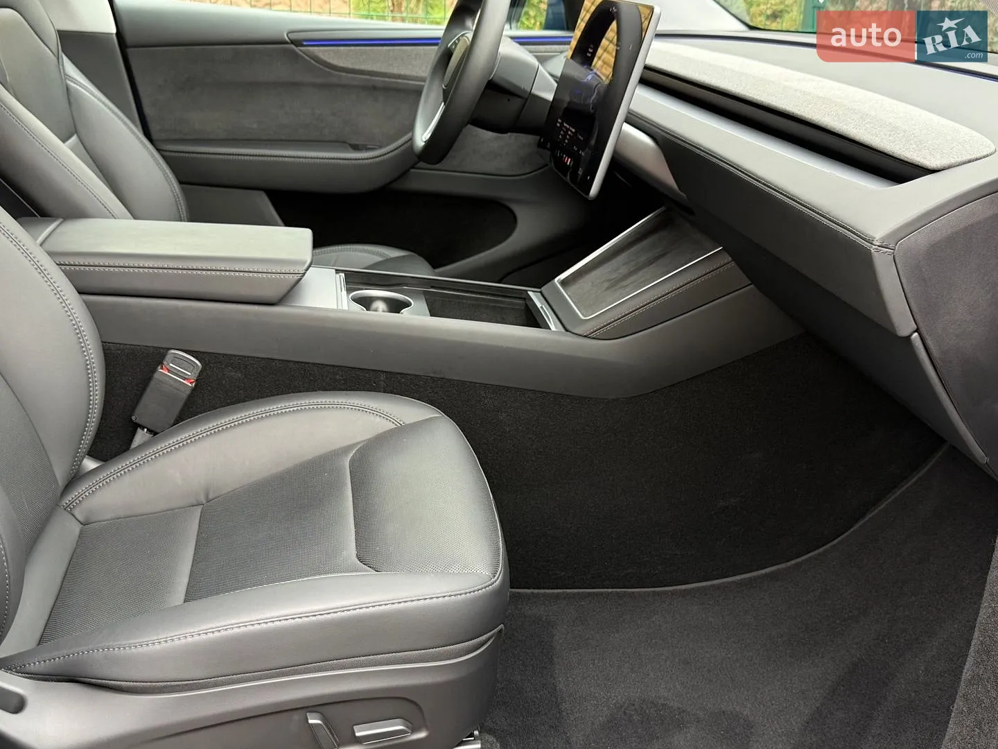 2025 Tesla Model Y - мініатюра 90