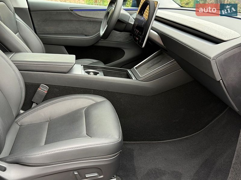 Позашляховик / Кросовер Tesla Model Y 2025 в Рівному фото 90 Позашляховик / Кросовер Tesla Model Y 2025 в Рівному