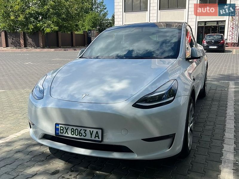 Позашляховик / Кросовер Tesla Model Y 2021 в Хмельницькому