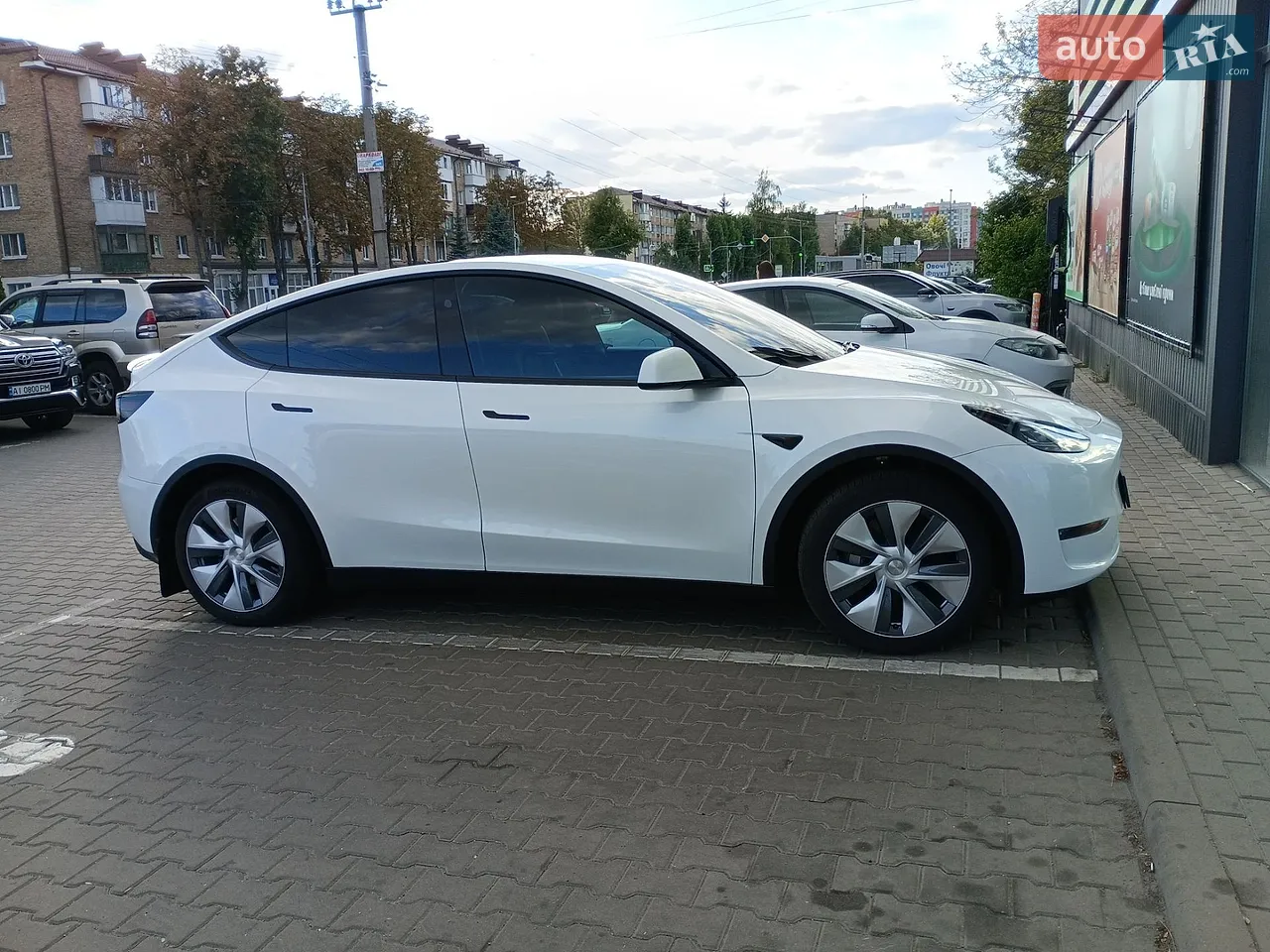 2024 Tesla Model Y - мініатюра 36