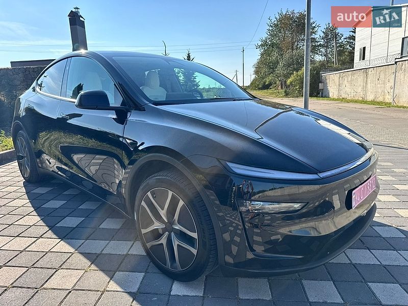 Позашляховик / Кросовер Tesla Model Y 2026 в Стрию