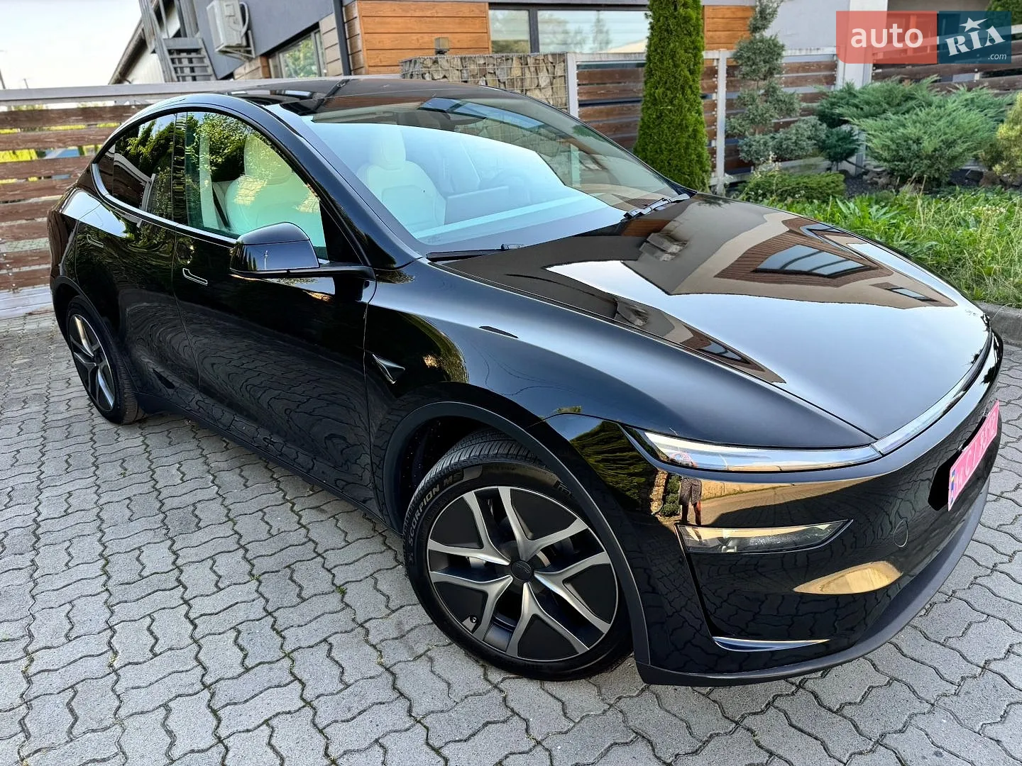 2026 Tesla Model Y - мініатюра 48