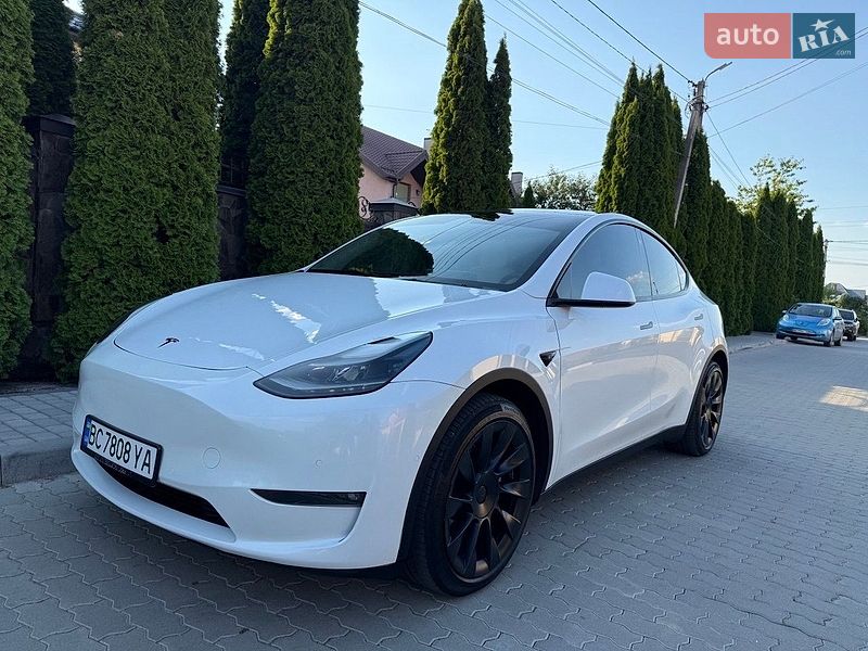 Tesla Model Y 2021