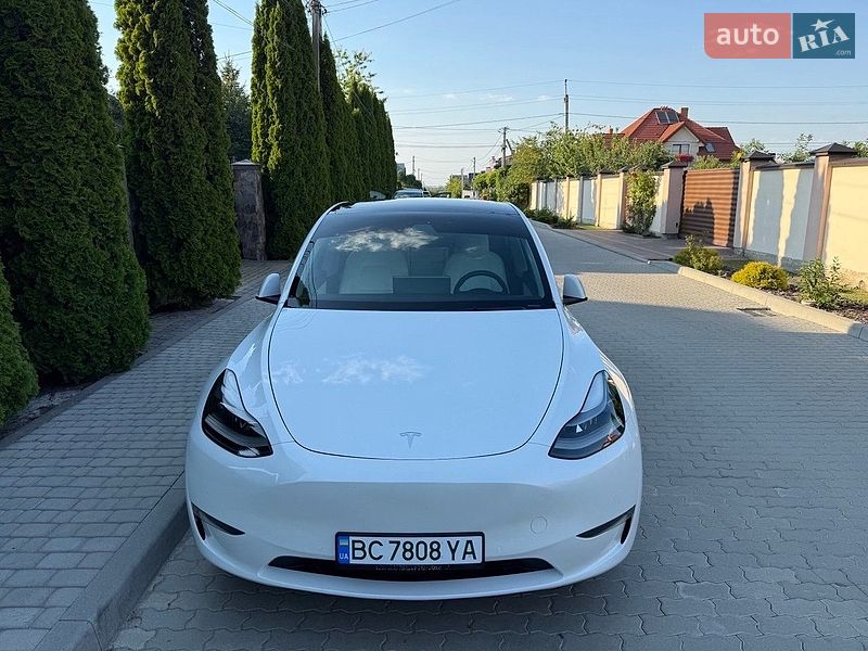 Позашляховик / Кросовер Tesla Model Y 2021 в Львові