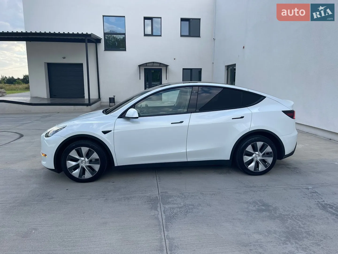 2023 Tesla Model Y - мініатюра 11