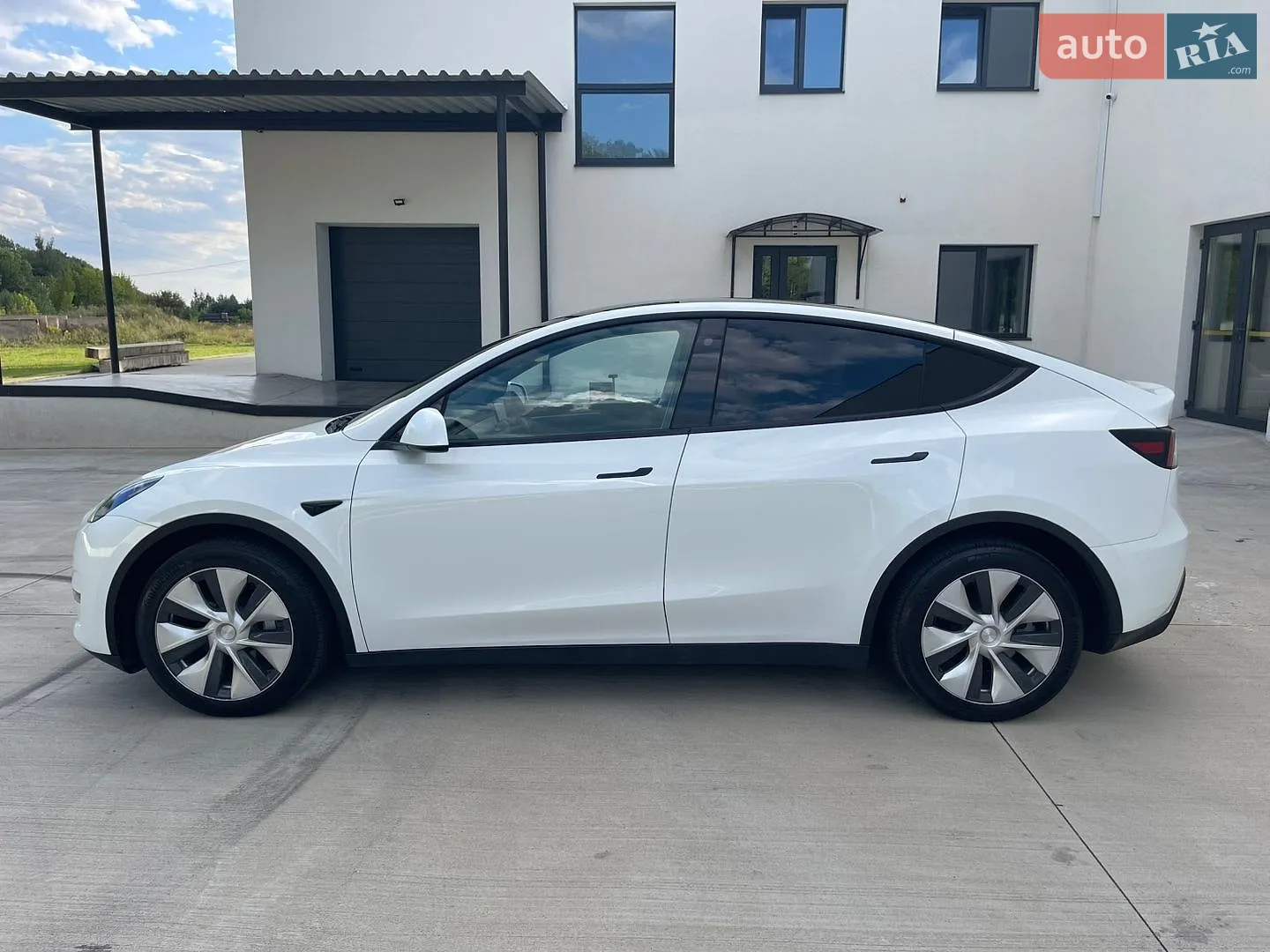 2023 Tesla Model Y - мініатюра 39