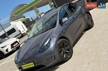 Позашляховик / Кросовер Tesla Model Y 2023 в Львові