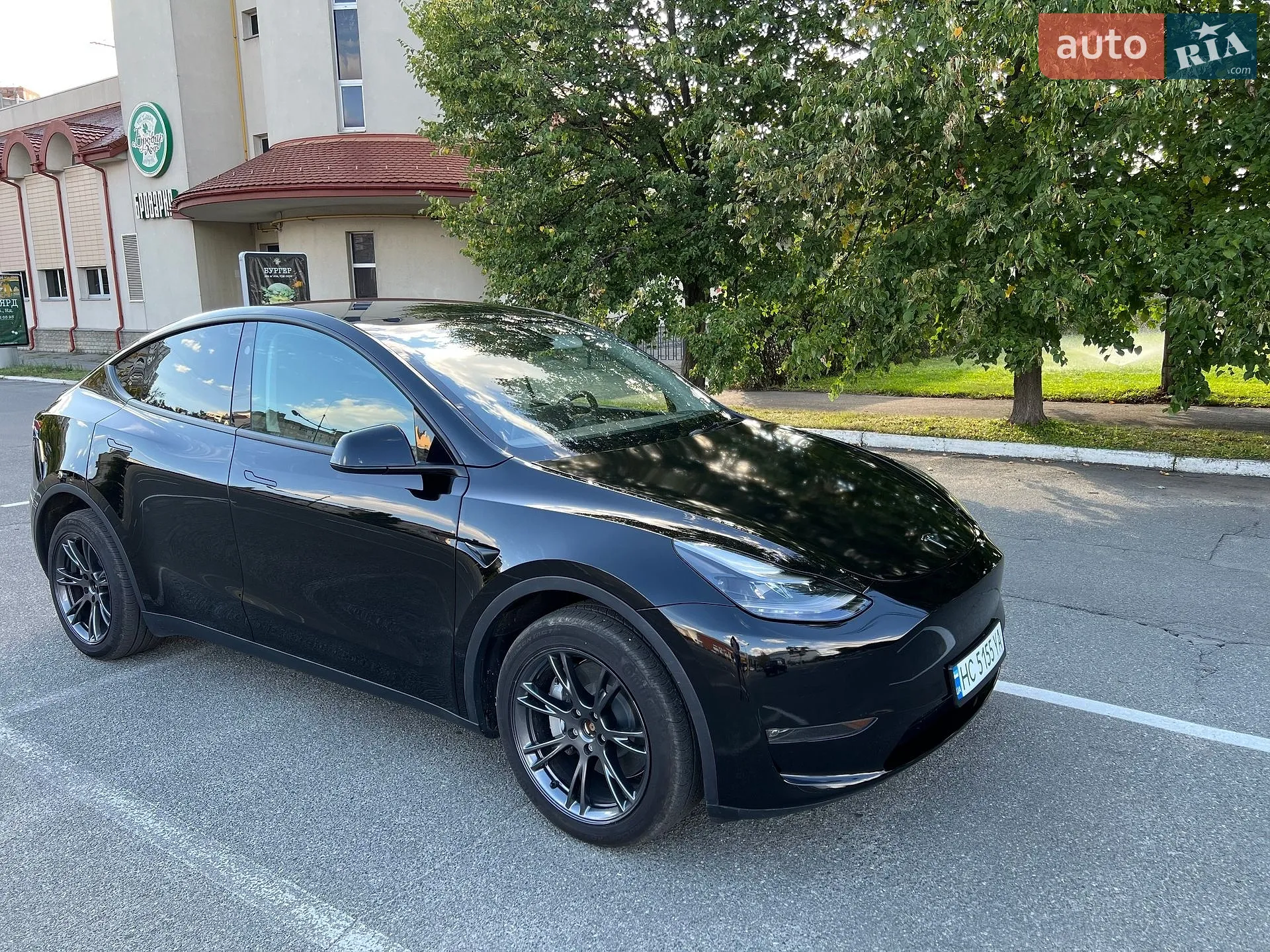 2024 Tesla Model Y - мініатюра 4