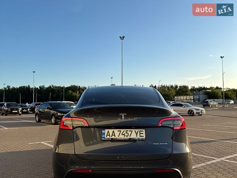 Позашляховик / Кросовер Tesla Model Y 2023 в Києві