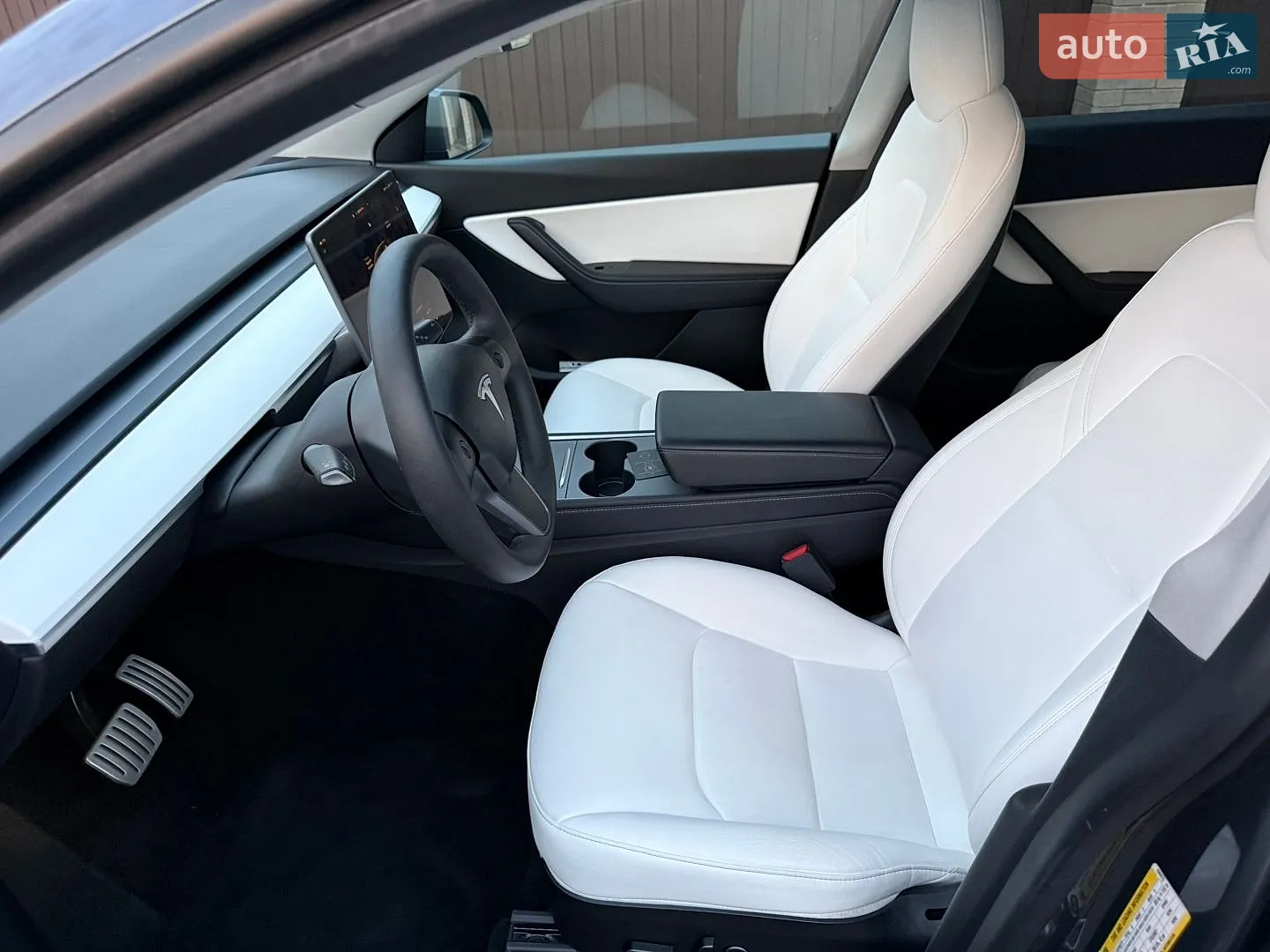 2022 Tesla Model Y - мініатюра 13