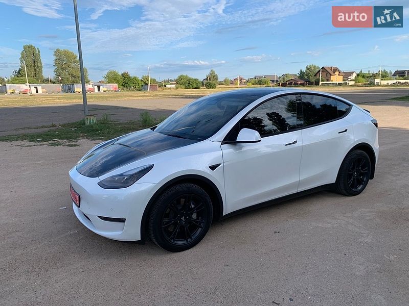 Позашляховик / Кросовер Tesla Model Y 2020 в Києві
