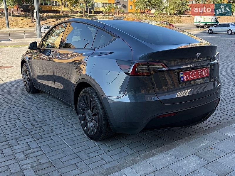 Позашляховик / Кросовер Tesla Model Y 2023 в Дніпрі фото 6 Позашляховик / Кросовер Tesla Model Y 2023 в Дніпрі