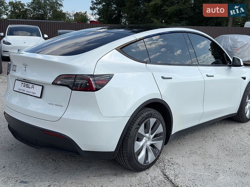 Позашляховик / Кросовер Tesla Model Y 2023 в Вінниці