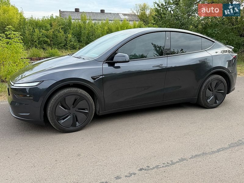 Позашляховик / Кросовер Tesla Model Y 2025 в Бориславі фото 3 Позашляховик / Кросовер Tesla Model Y 2025 в Бориславі