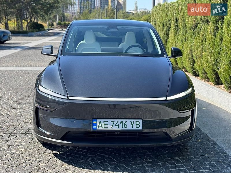 Позашляховик / Кросовер Tesla Model Y 2025 в Дніпрі