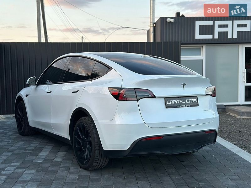 Позашляховик / Кросовер Tesla Model Y 2023 в Луцьку