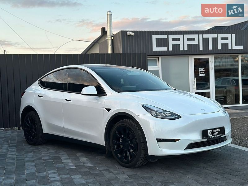 Позашляховик / Кросовер Tesla Model Y 2023 в Луцьку