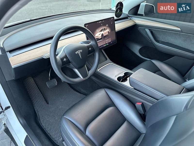 Позашляховик / Кросовер Tesla Model Y 2023 в Луцьку