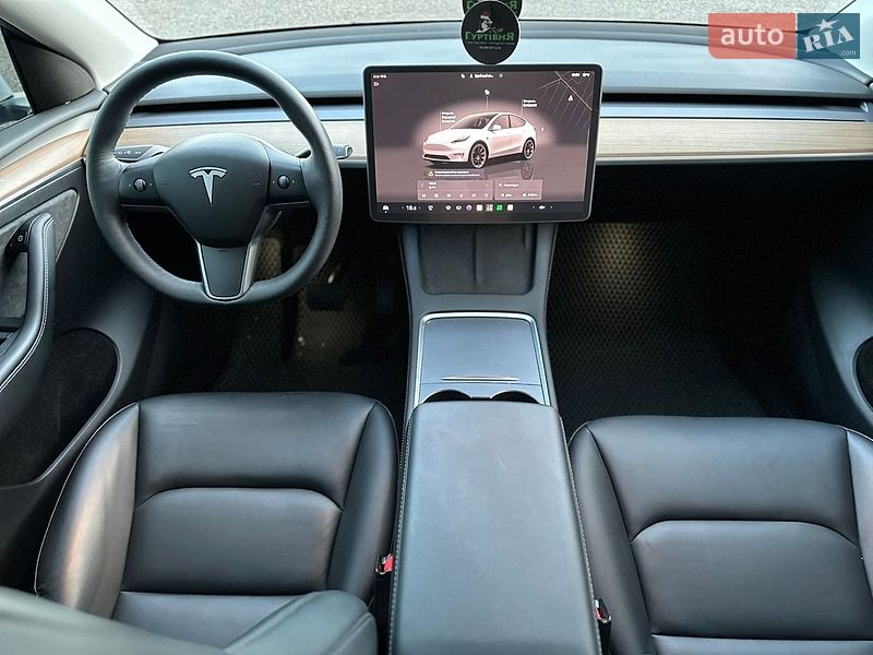 Позашляховик / Кросовер Tesla Model Y 2023 в Луцьку