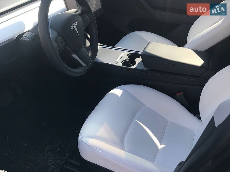 Внедорожник / Кроссовер Tesla Model Y 2023 в Киеве фото 13 Внедорожник / Кроссовер Tesla Model Y 2023 в Киеве