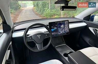 Позашляховик / Кросовер Tesla Model Y 2021 в Львові
