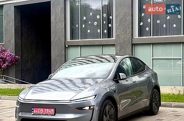 tesla model-y 2025 в Днепр (Днепропетровск) от профессионального продавца Данило