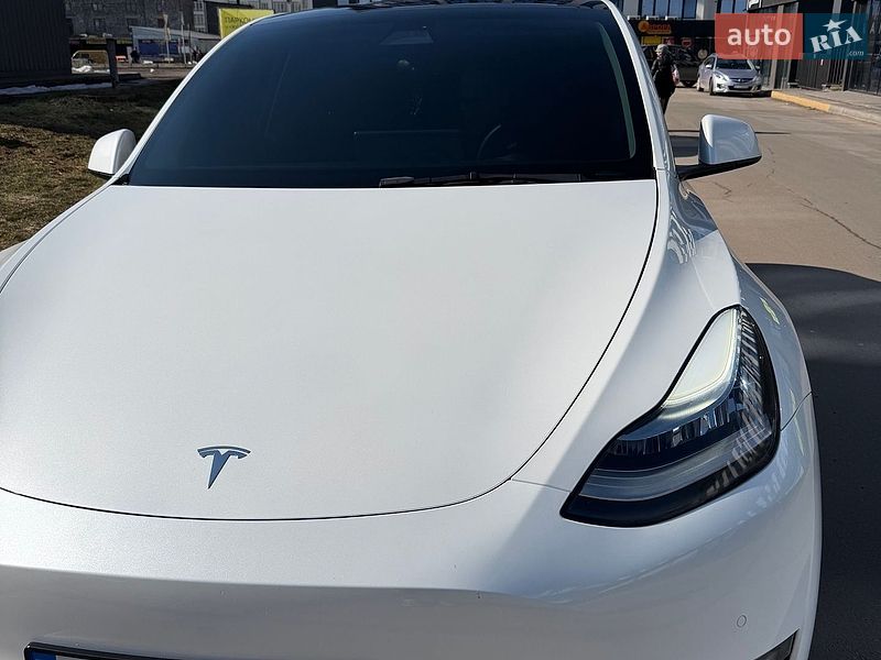 Внедорожник / Кроссовер Tesla Model Y 2021 в Ивано-Франковске