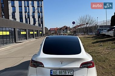 Внедорожник / Кроссовер Tesla Model Y 2021 в Ивано-Франковске