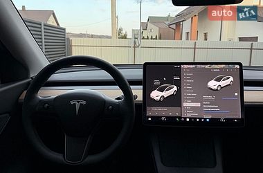 Внедорожник / Кроссовер Tesla Model Y 2021 в Ивано-Франковске