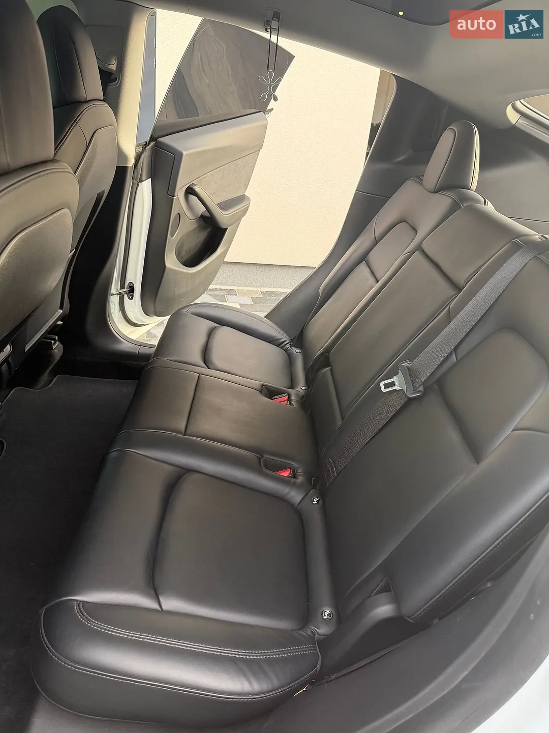 2021 Tesla Model Y - мініатюра 27
