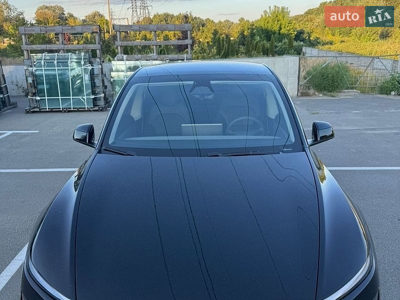 Внедорожник / Кроссовер Tesla Model Y 2025 в Ирпене