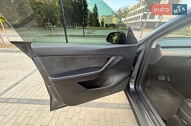 Внедорожник / Кроссовер Tesla Model Y 2022 в Луцке