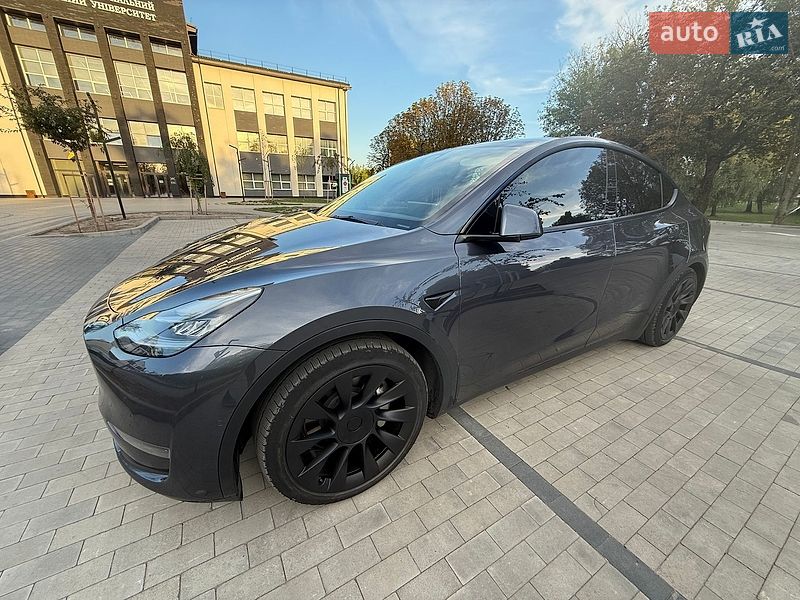 Внедорожник / Кроссовер Tesla Model Y 2022 в Луцке