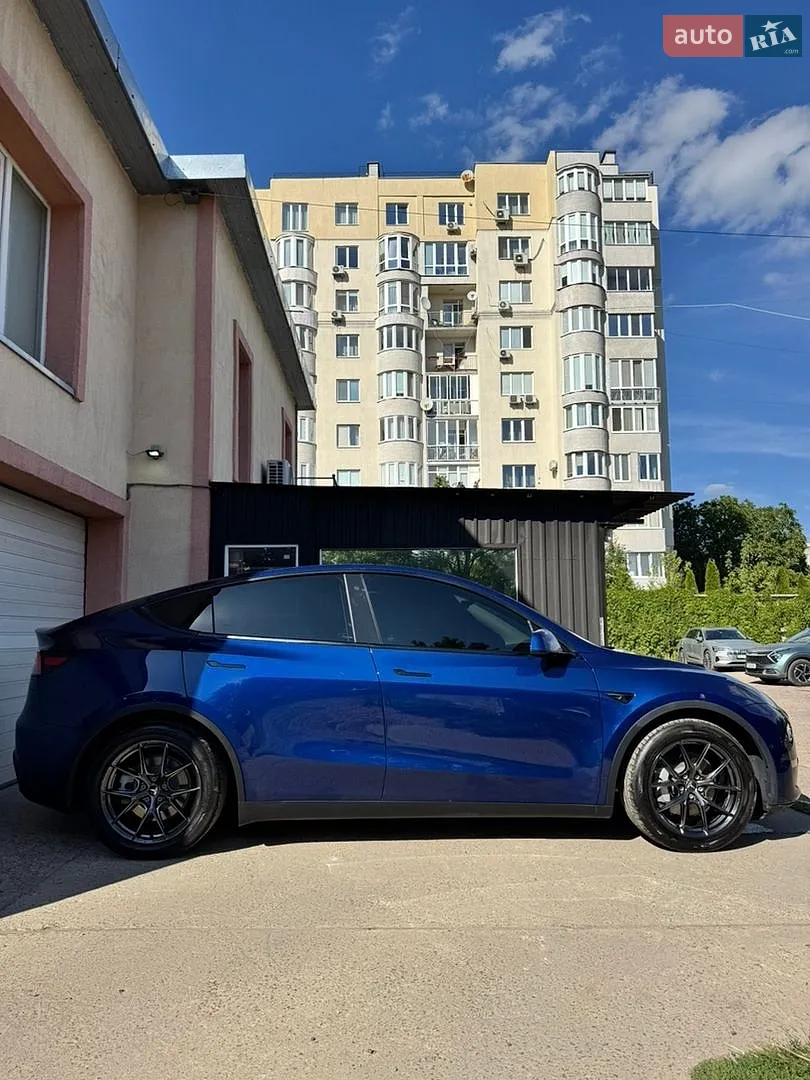 2020 Tesla Model Y - мініатюра 17