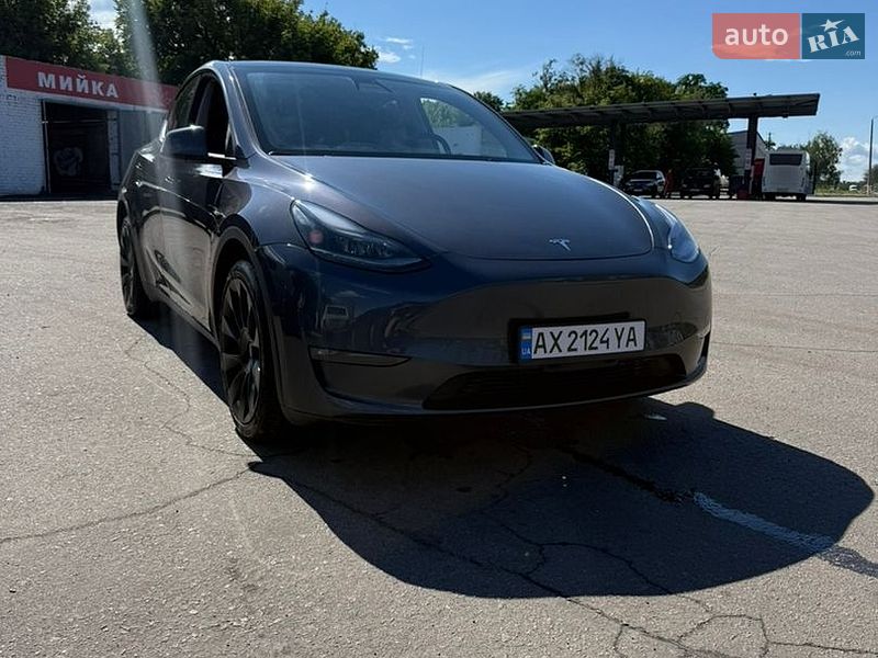 Tesla Model Y 2022