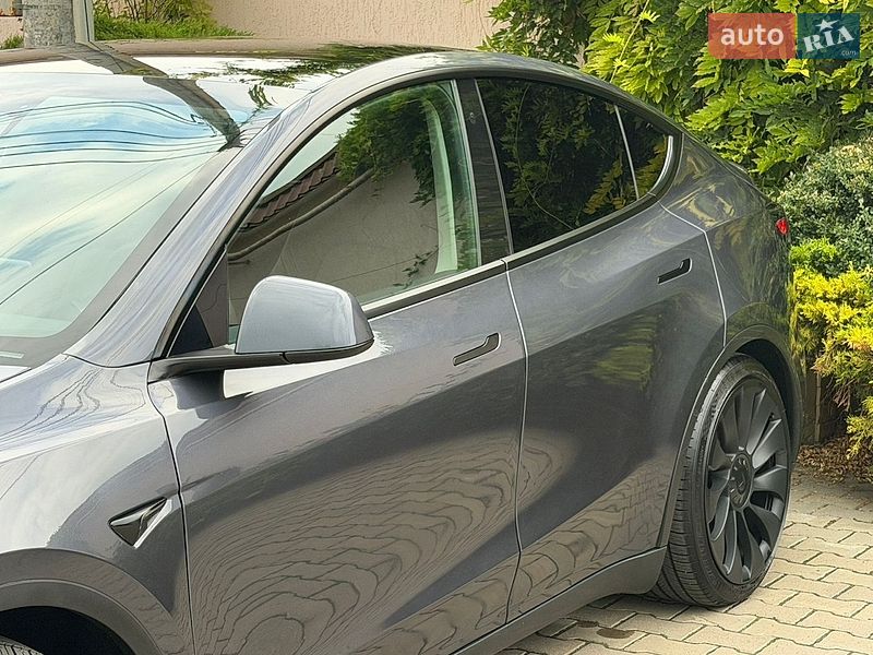 Позашляховик / Кросовер Tesla Model Y 2023 в Одесі