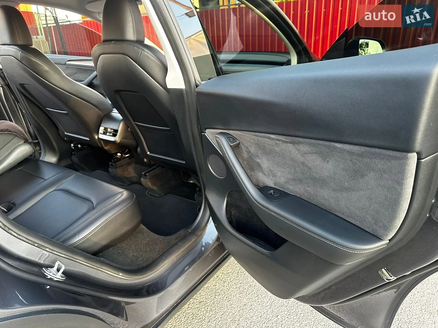 2023 Tesla Model Y - мініатюра 15