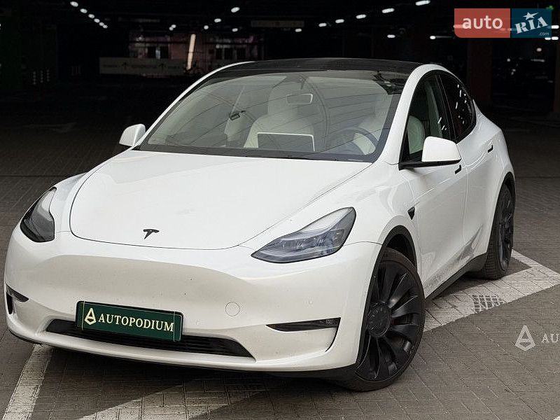 Позашляховик / Кросовер Tesla Model Y 2022 в Києві