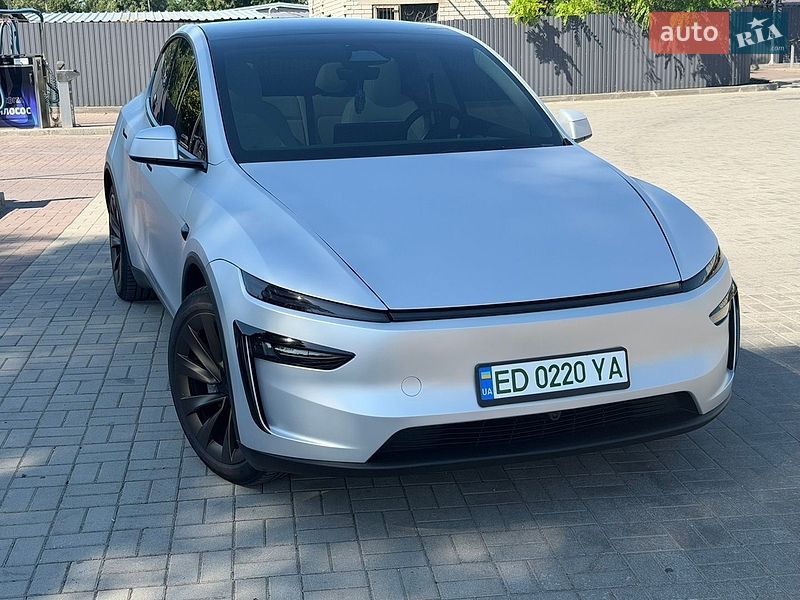 Позашляховик / Кросовер Tesla Model Y 2025 в Дніпрі