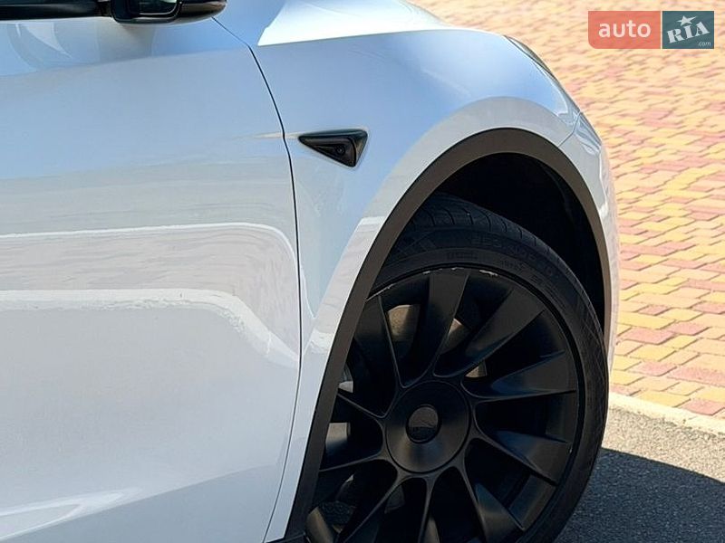 Позашляховик / Кросовер Tesla Model Y 2023 в Одесі