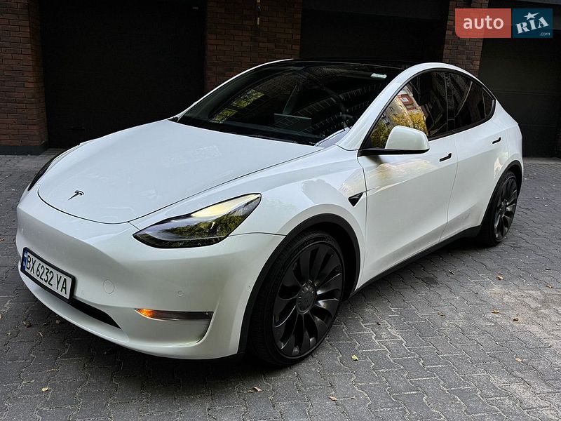 Позашляховик / Кросовер Tesla Model Y 2022 в Хмельницькому