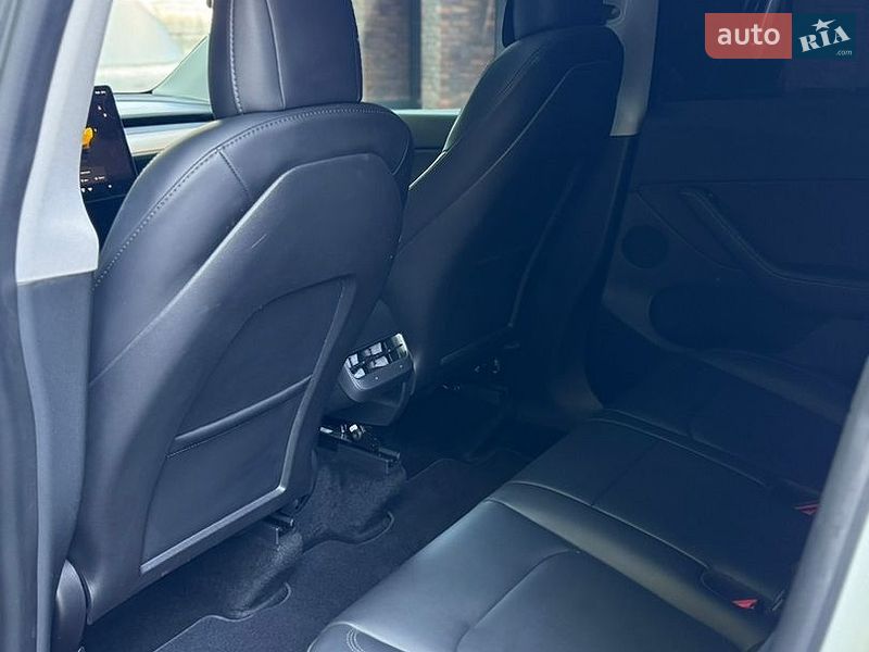 Внедорожник / Кроссовер Tesla Model Y 2022 в Хмельницком фото 14 Внедорожник / Кроссовер Tesla Model Y 2022 в Хмельницком