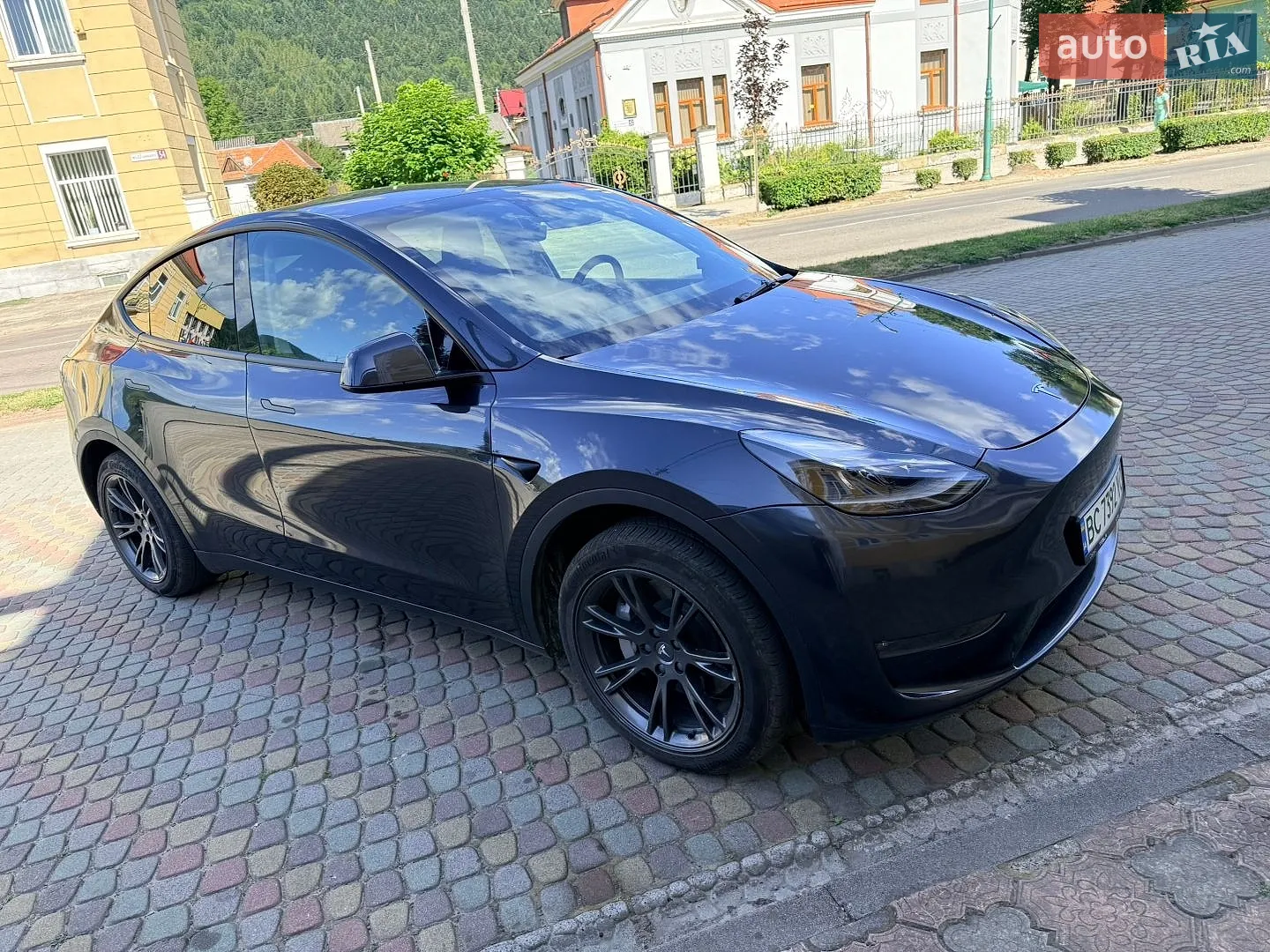 2024 Tesla Model Y - мініатюра 5
