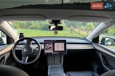 Позашляховик / Кросовер Tesla Model Y 2024 в Львові фото 14 Позашляховик / Кросовер Tesla Model Y 2024 в Львові