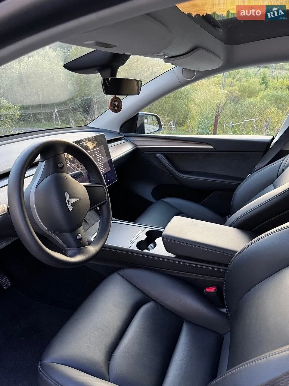 2024 Tesla Model Y - мініатюра 17