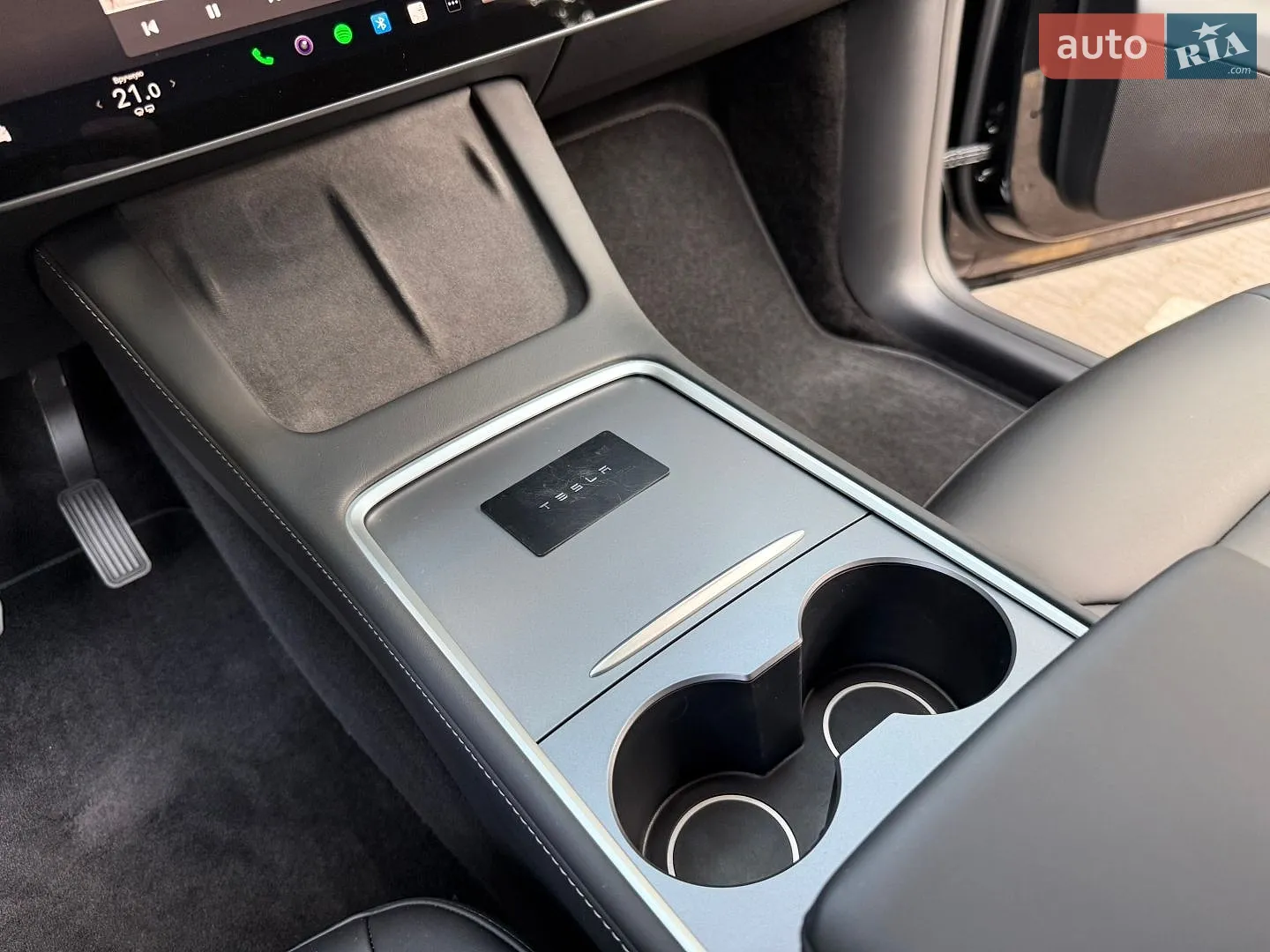 2024 Tesla Model Y - мініатюра 64