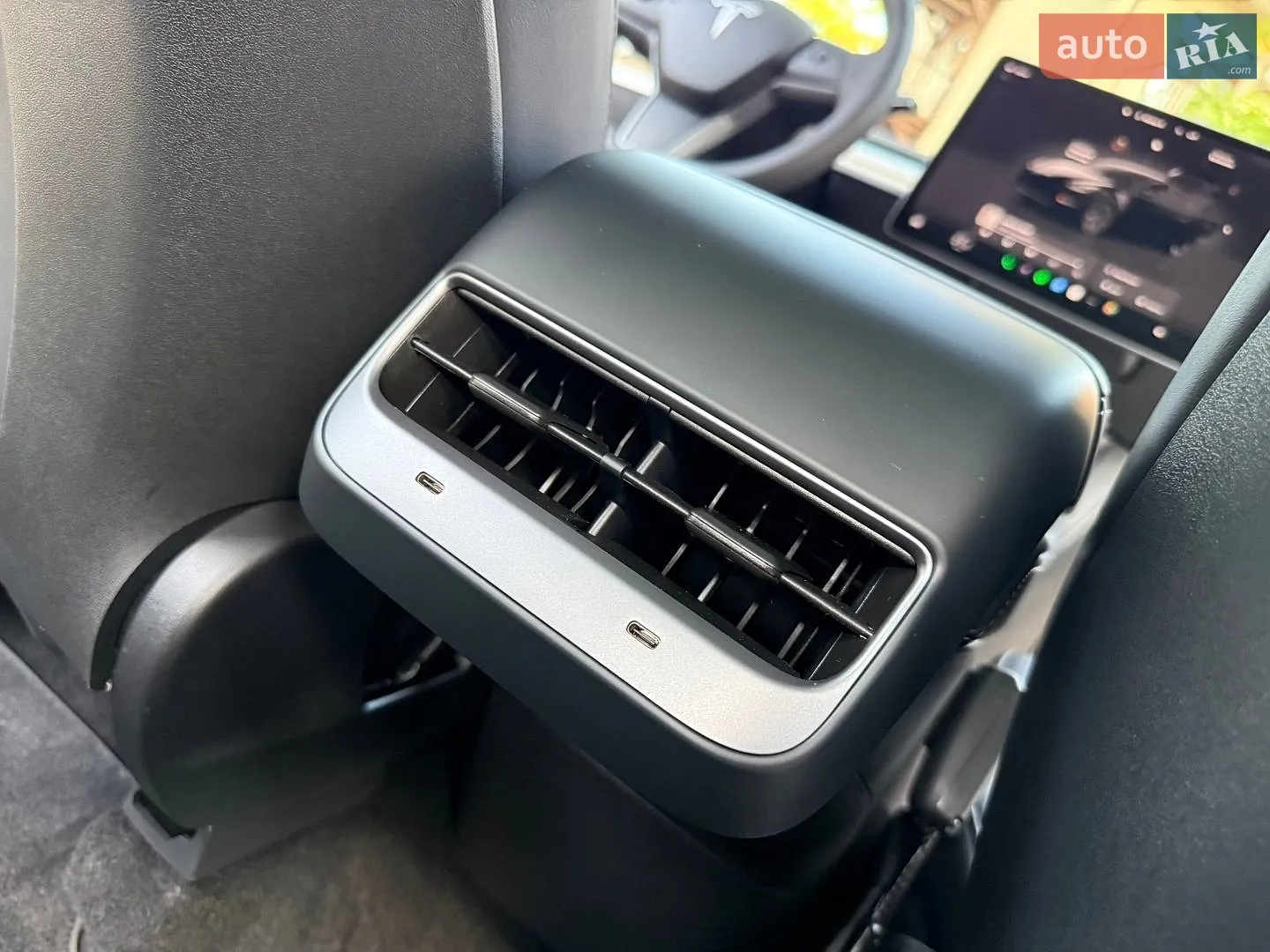 2024 Tesla Model Y - мініатюра 85